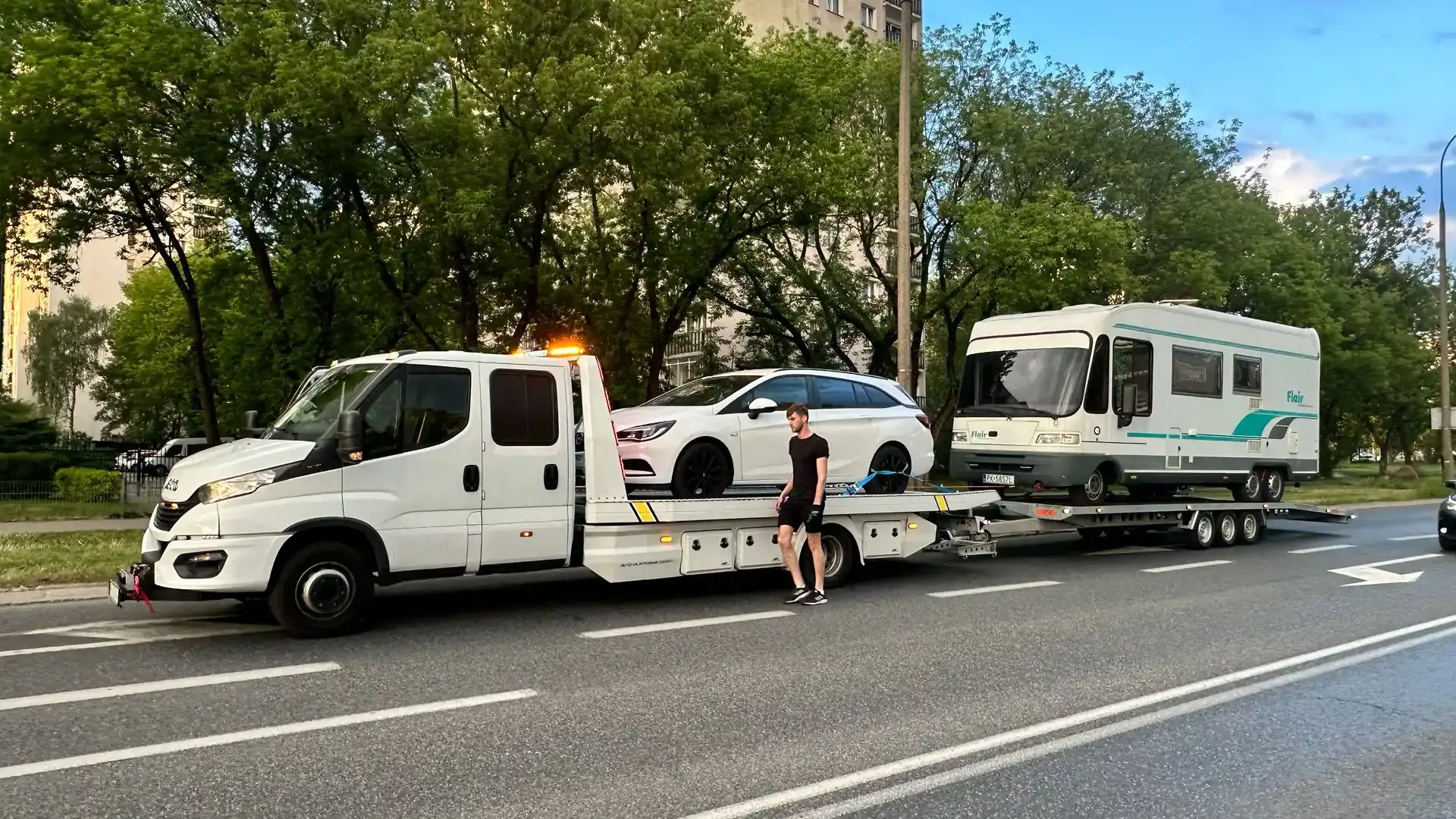 Parking Warszawa – Zaholowani Pomoc Drogowa Warszawa